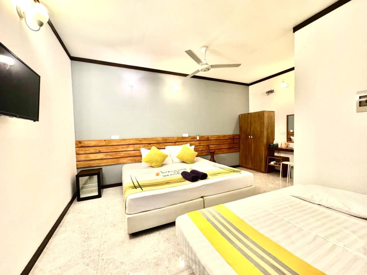 Seascape Retreats Dhigurah Hotel Dhigurah  Exterior photo